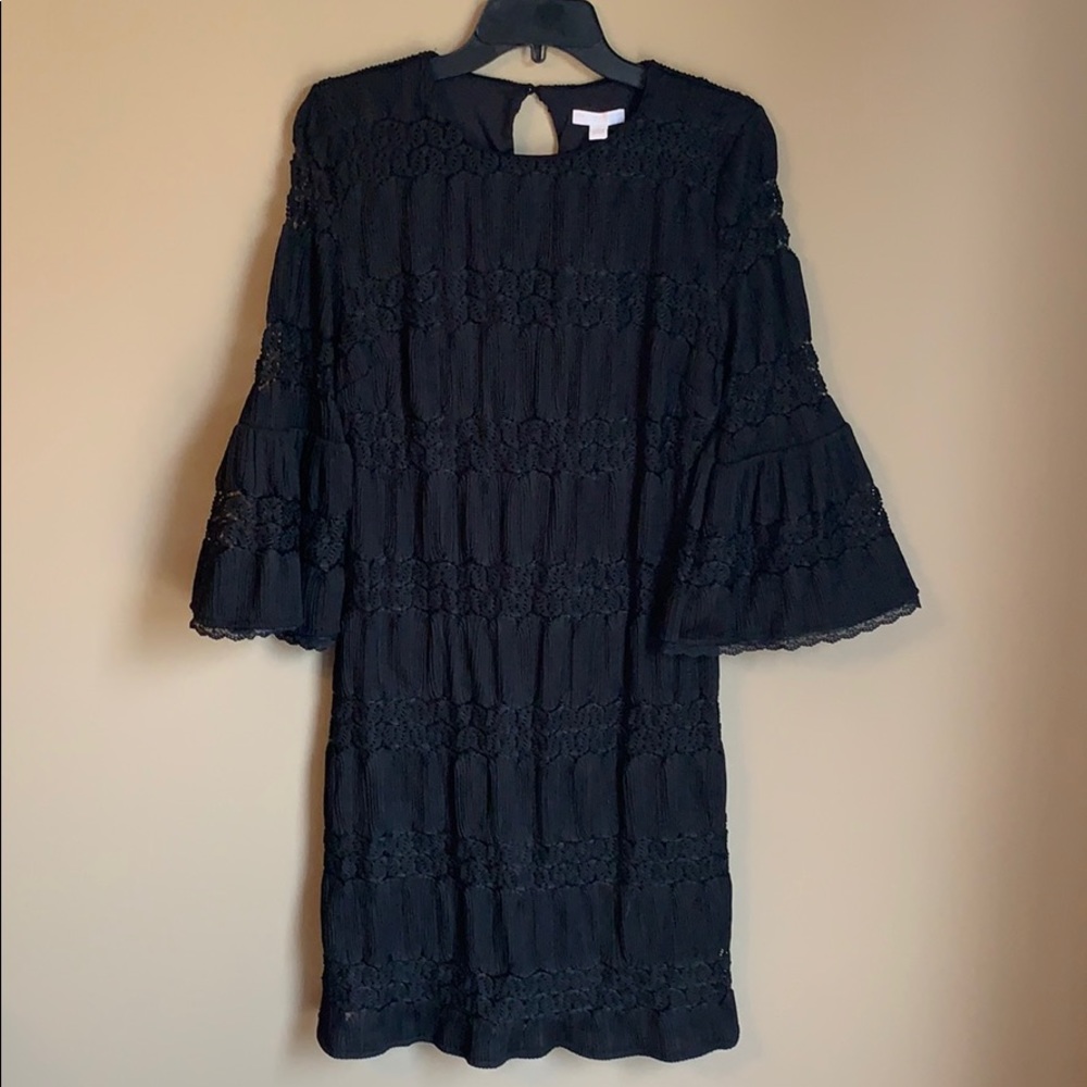 New York & Co bell sleeved shift dress